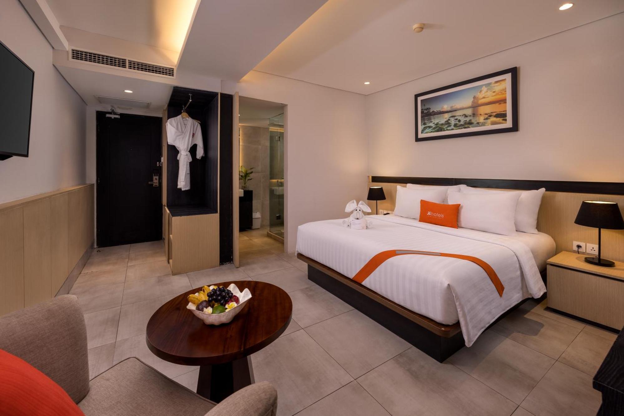 Hotel J4