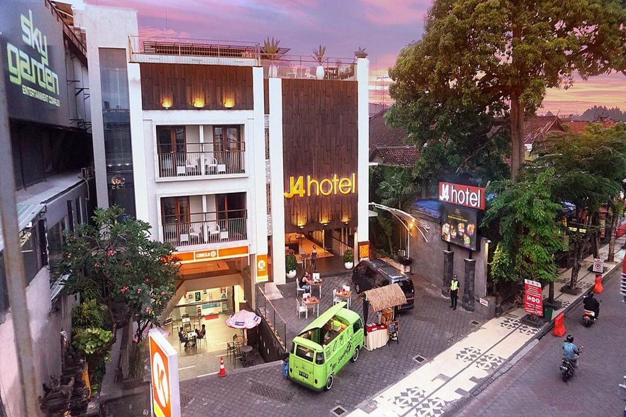 Hotel J4 Legian